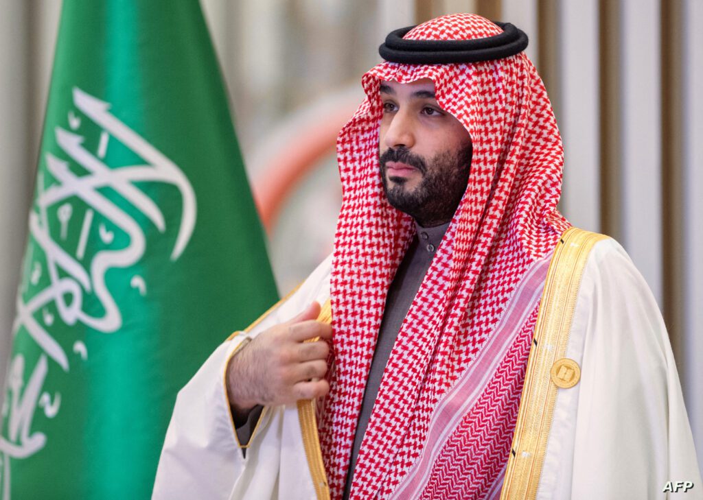 القرشي وغالية يرفعان العلم السعودي في افتتاح الألعاب البارالمبية بباريس
