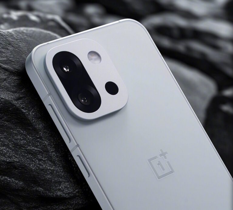 OnePlus 13s: هاتف رائد مدمج قادم بتضحية في المواصفات أمام OnePlus 13T