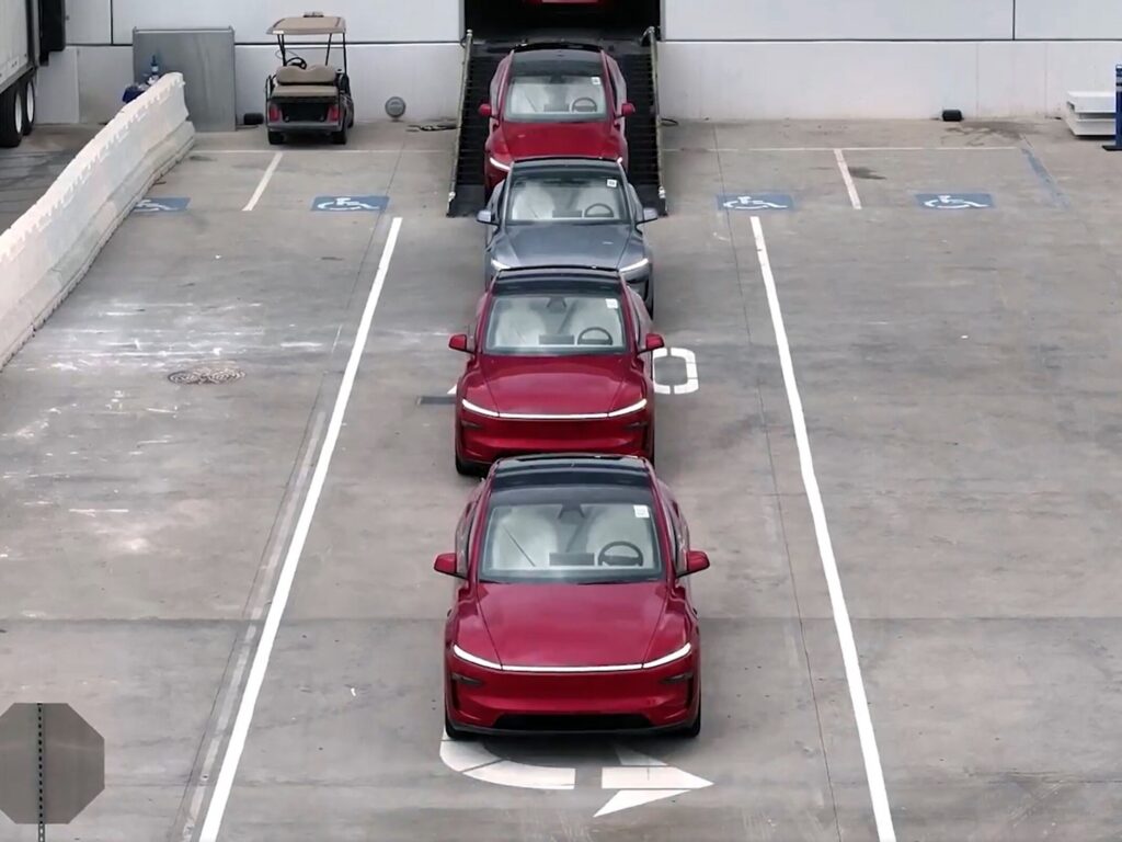 إطلاق سيارة Tesla Model Y ذاتية القيادة في 12 يونيو بعد نجاح تجارب بدون إشراف في أوستن