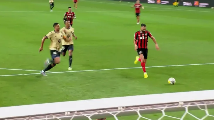 شاهد الأن بالفيديو هدف يزن العرب في مرمى برشلونة من حميع الزوايا