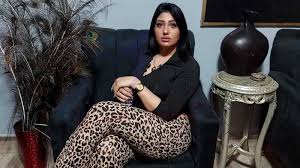 حصريات كلوز نورهان حفظي وعامل النظافة