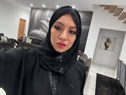مقطع ساشا بيرل مع حارسها الشخصي بالنقاب (للكبار فقط +18) كامل مجانا