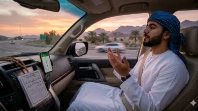 دعاء السفر مكتوب – السكينة والتحصين في رعاية الله -دعاء السفر استودعكم الله: وداع الأهل والأحبة